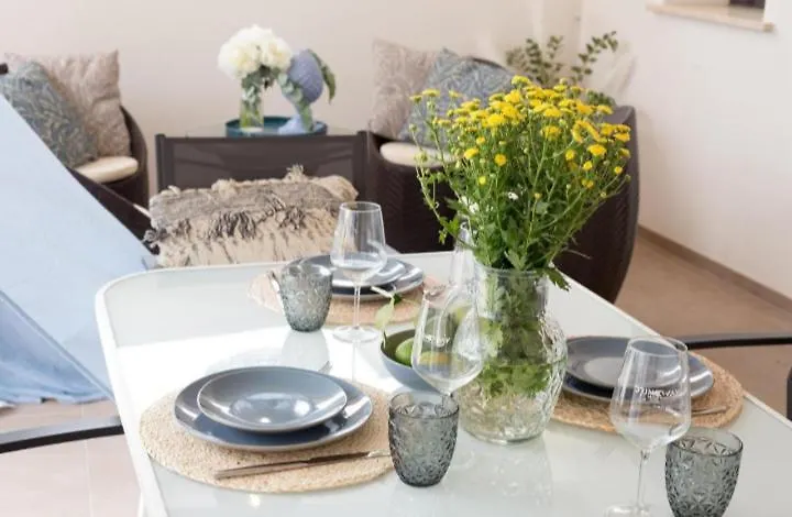 Apartment Holiday Hause Vite Aerea Terrasini Italy